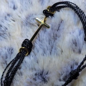 *SOLD* Pura Vida Cross Bracelet